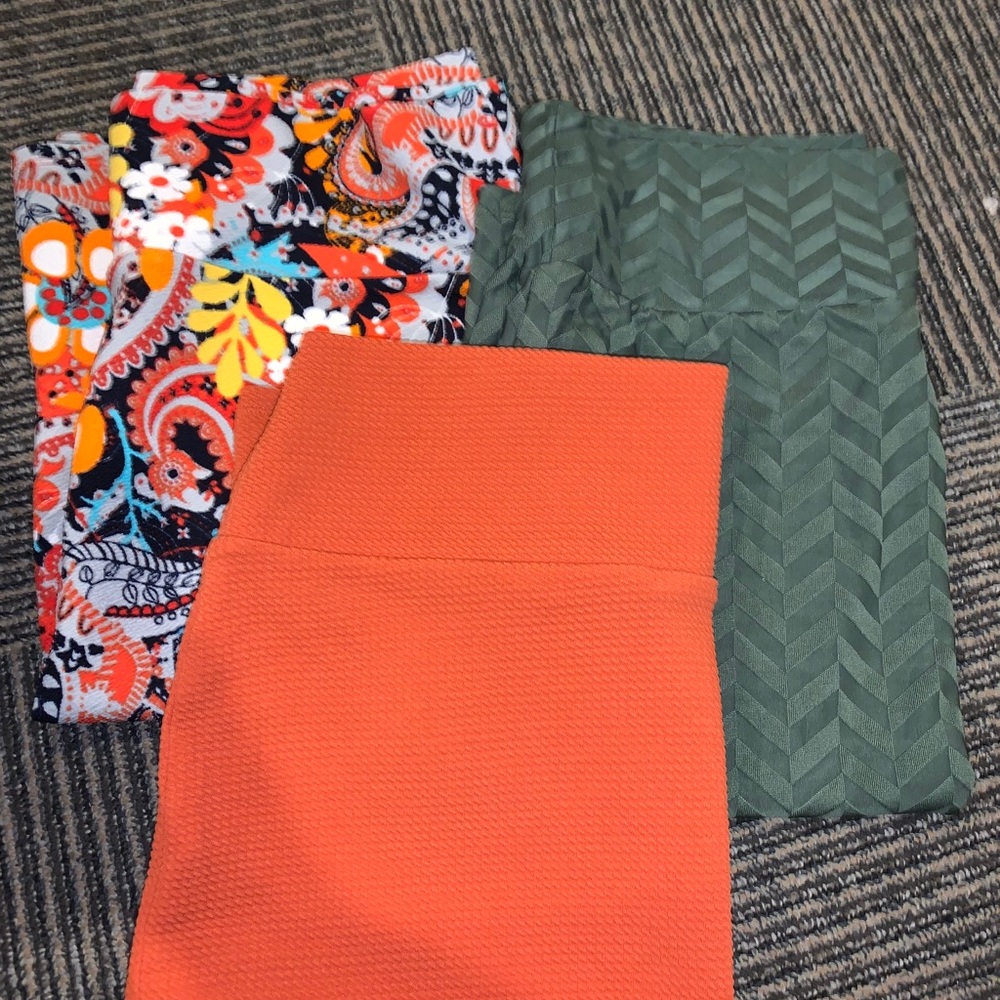 Lot of 3 Lularoe Cassie pencil skirts